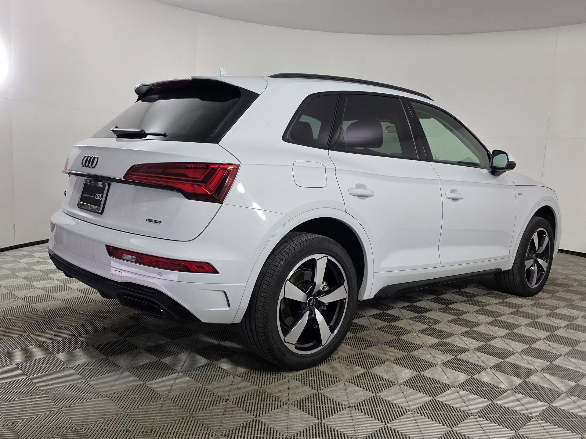 Certified 2023 Audi Q5 2.0T Premium Plus w/ Premium Plus Package AWD/4WD image 7