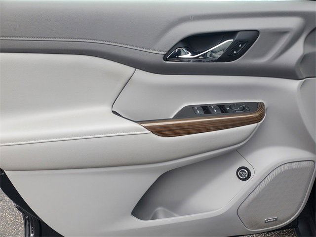 Used 2019 GMC Acadia SLE w/ Driver Alert Package I image 15