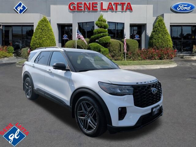 Used 2025 Ford Explorer ST AWD/4WD image 1