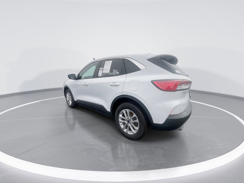 Used 2022 Ford Escape SE image 6
