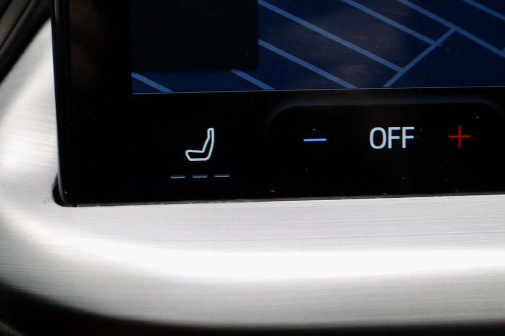 Used 2025 Ford Escape Platinum image 5