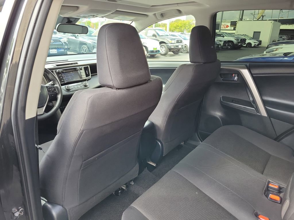 Used 2017 Toyota RAV4 XLE w/ Carpet Mat Package image 13