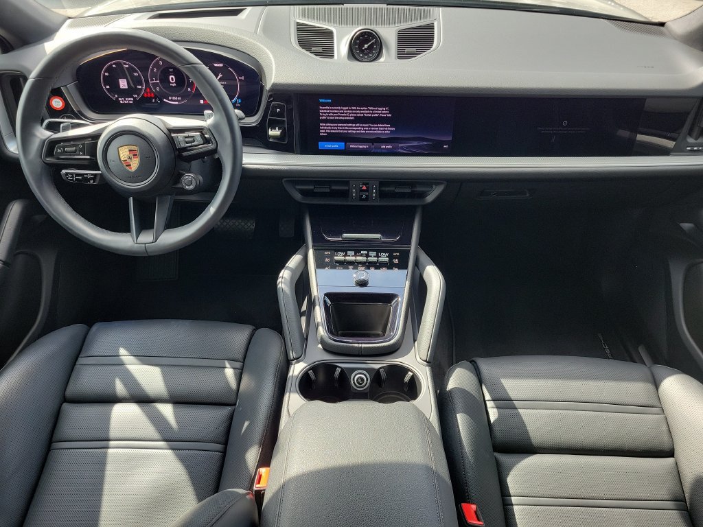 Certified 2026 Porsche Cayenne Coupe AWD/4WD image 20