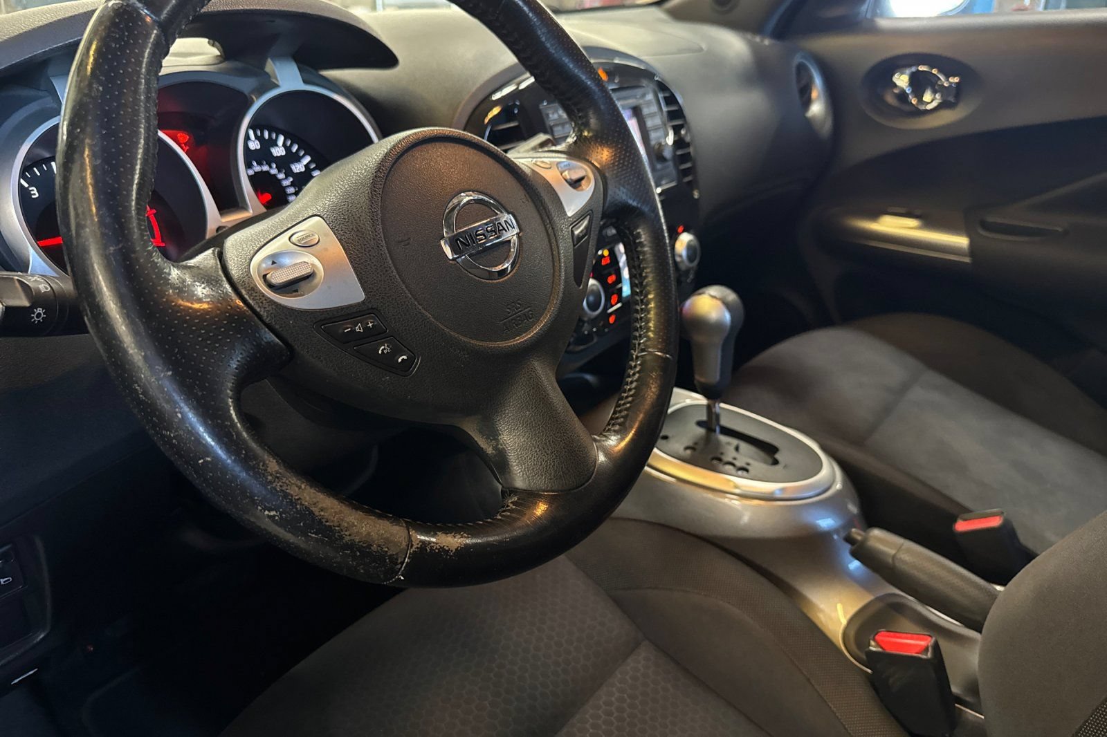 Used 2012 Nissan Juke SV w/ Chrome Pkg FWD image 7