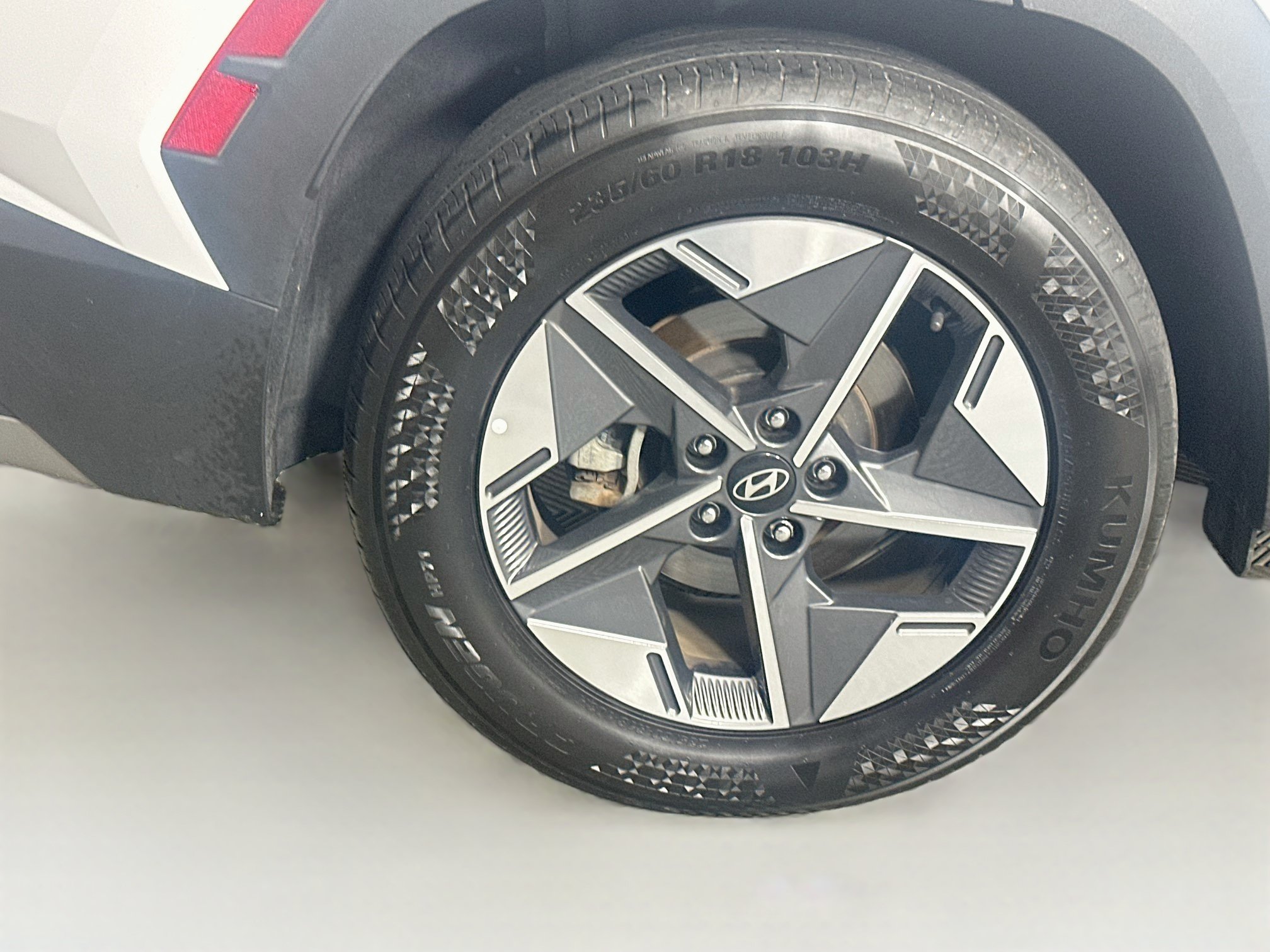 Used 2025 Hyundai Tucson SEL FWD image 11