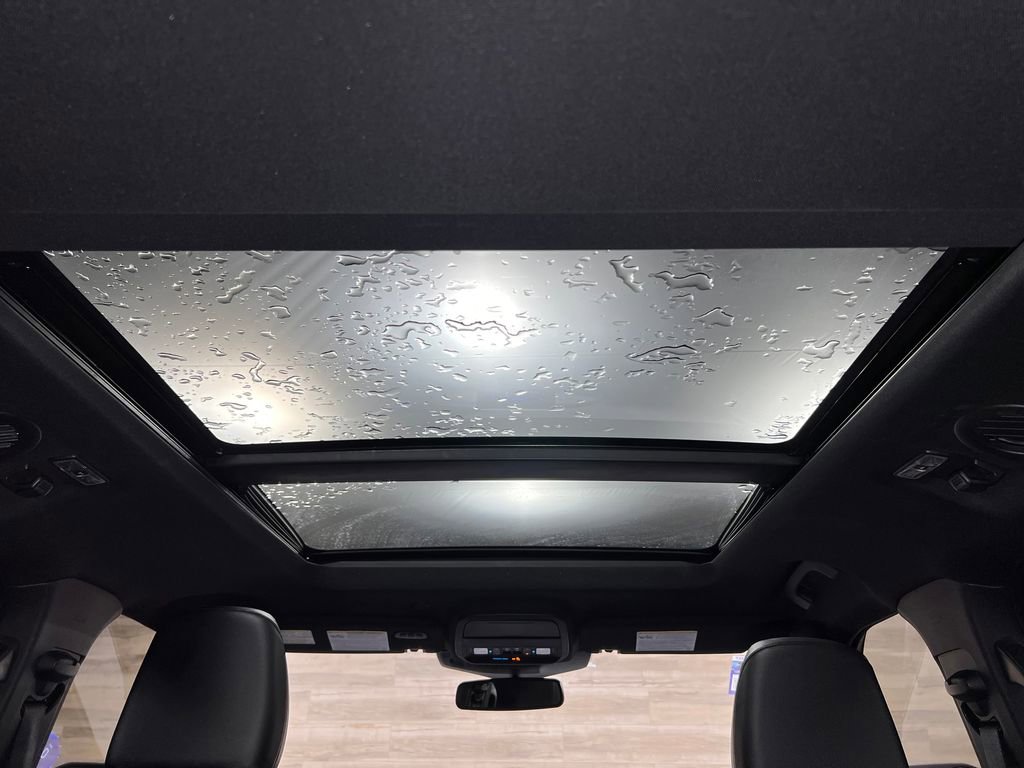 Used 2021 Ford Explorer ST image 17