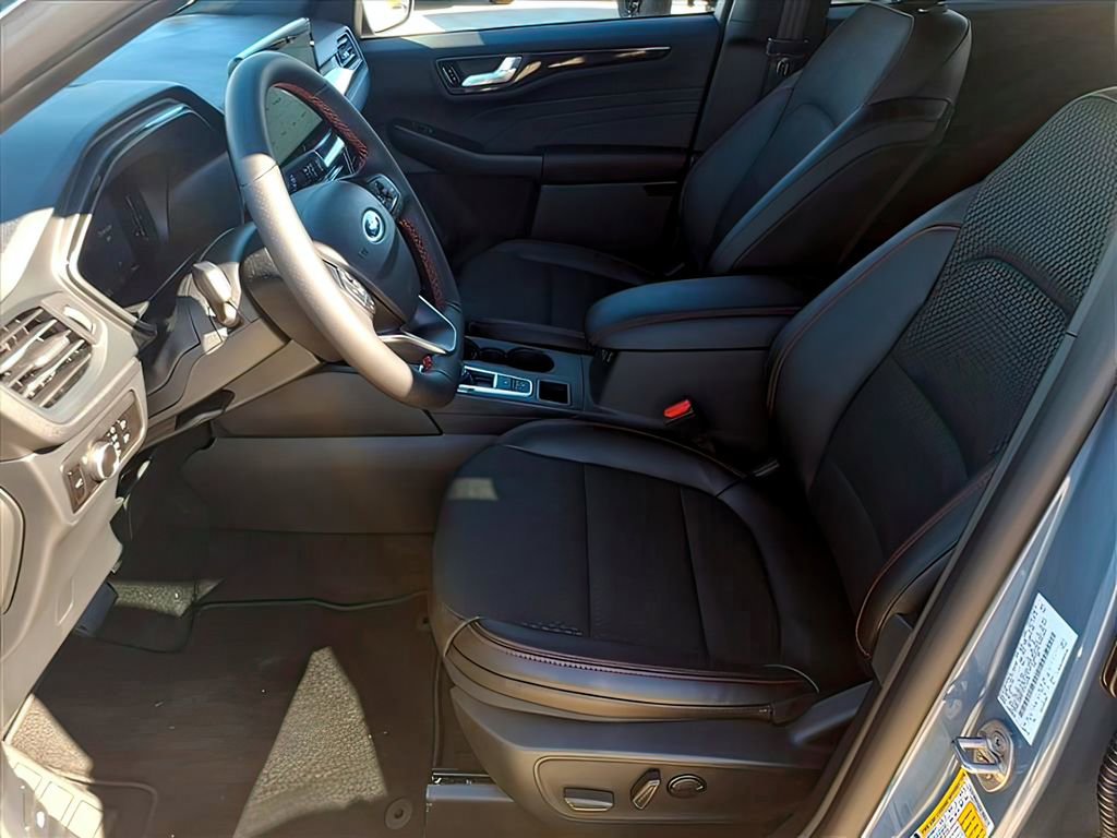 New 2026 Ford Escape ST-Line w/ Tech Pack #1 image 16