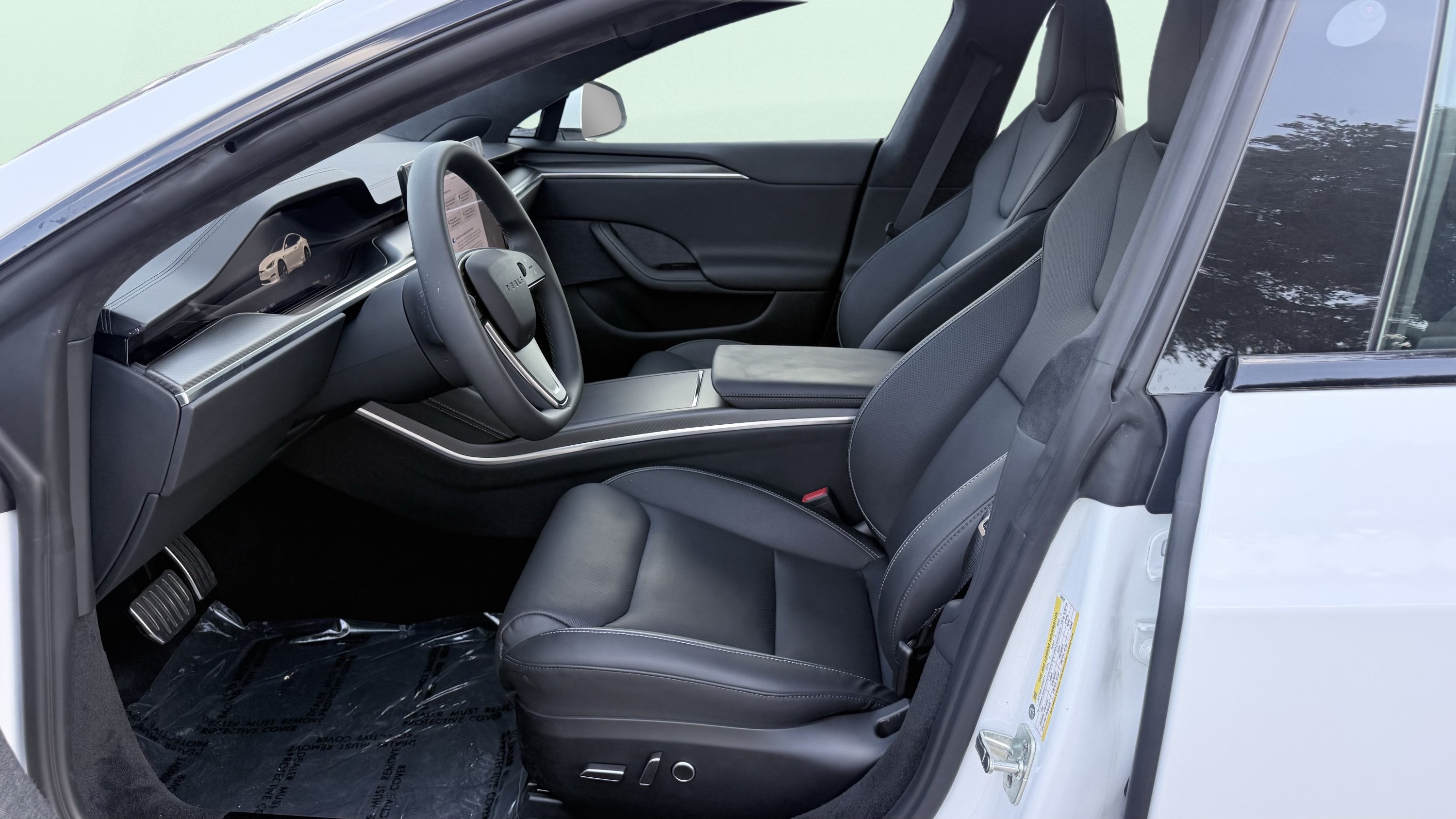 Used 2024 Tesla Model S Plaid AWD/4WD image 19