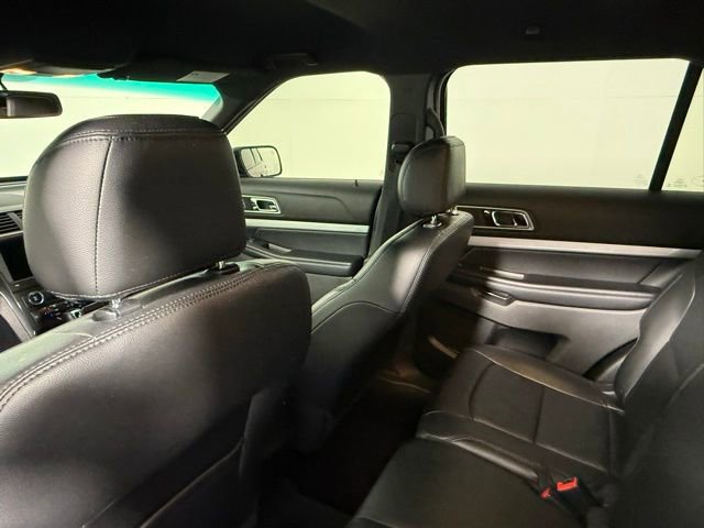 Used 2017 Ford Explorer XLT w/ Equipment Group 202A image 37