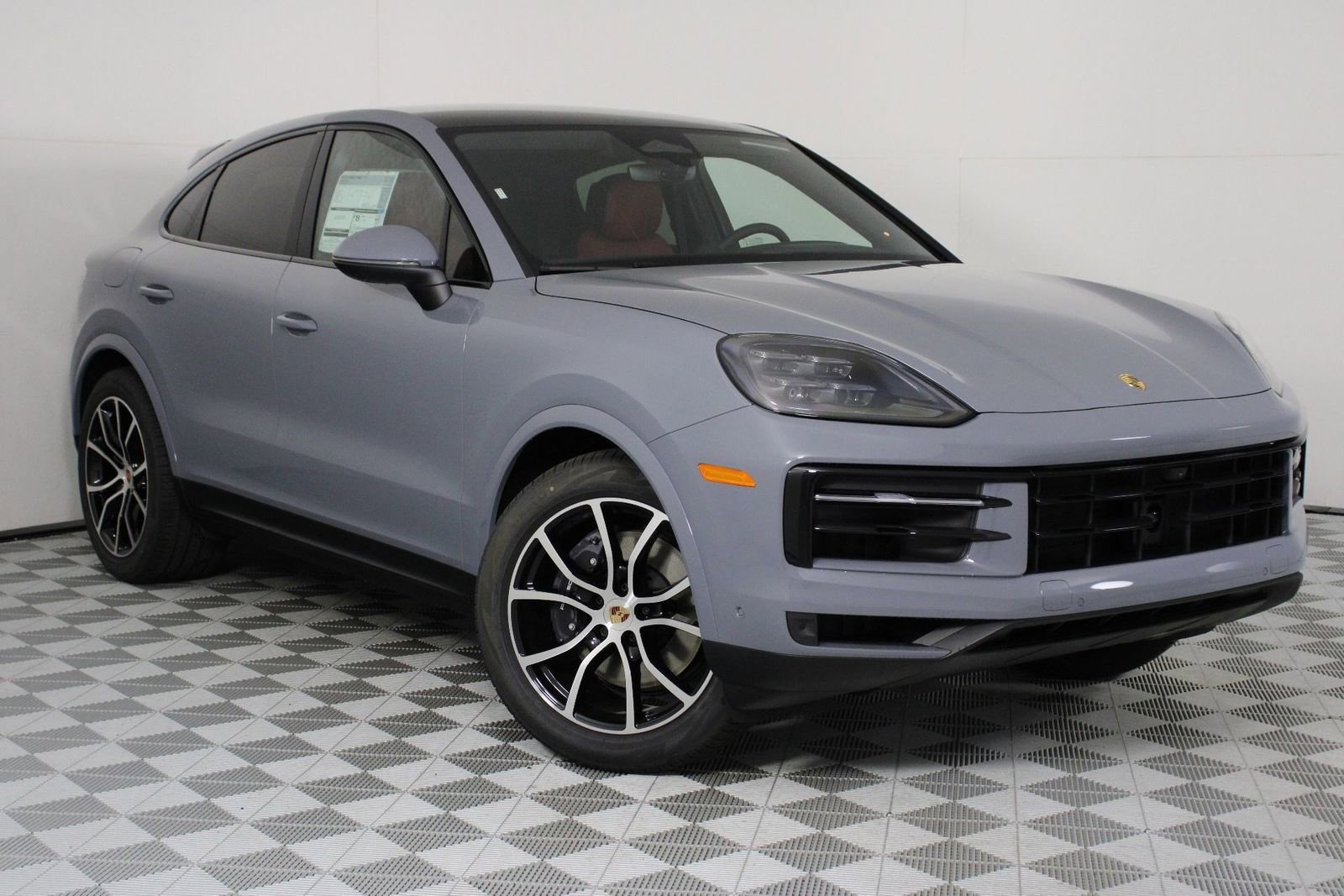 New 2026 Porsche Cayenne Coupe image 9