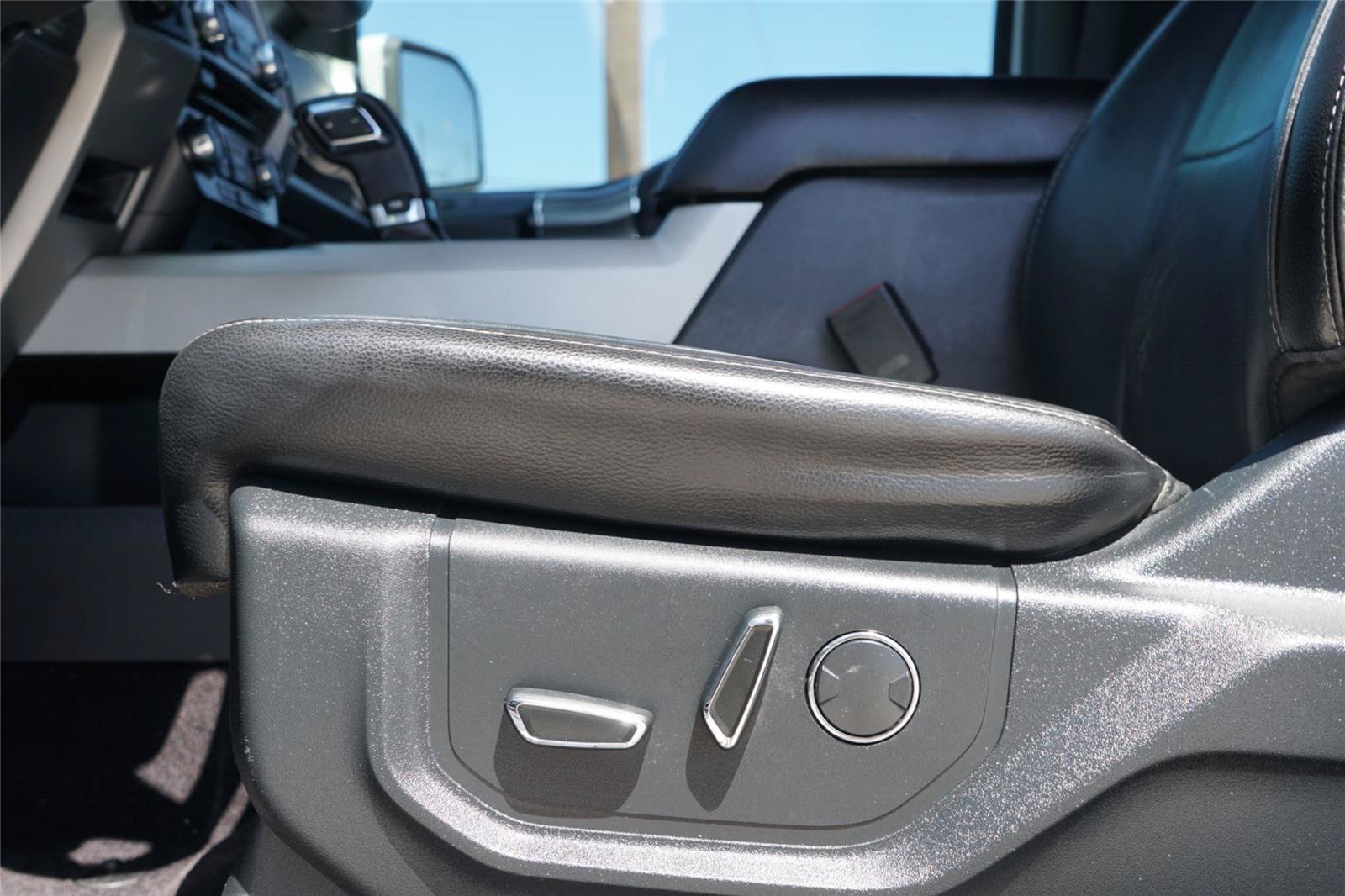 Used 2017 Ford F150 Lariat AWD/4WD image 21