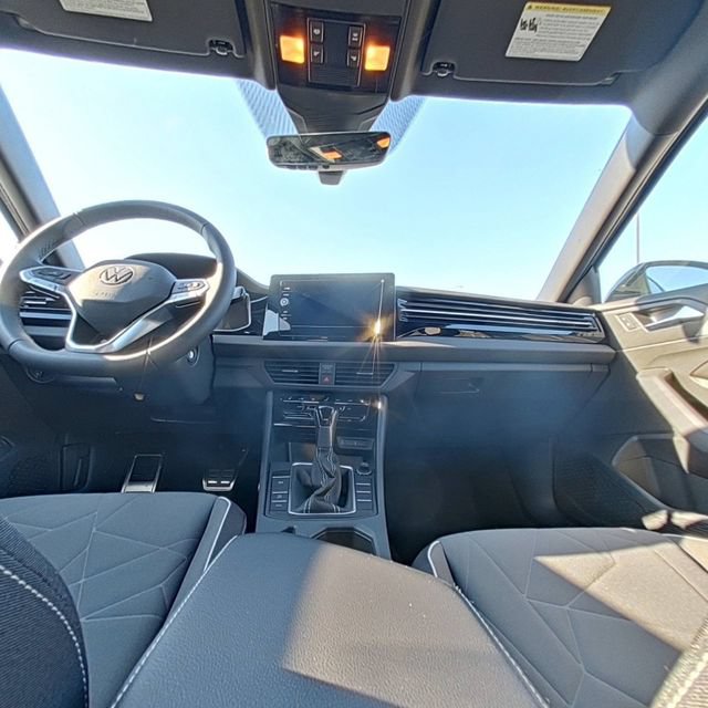 Used 2026 Volkswagen Jetta Sport FWD image 24