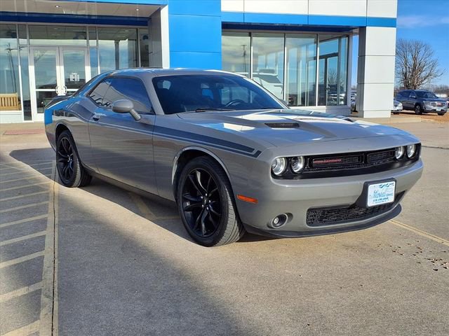 Used 2018 Dodge Challenger SXT Plus image 30