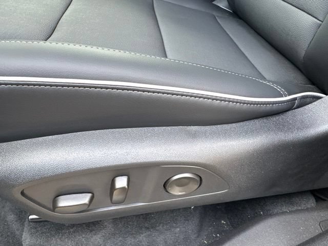 Used 2026 Buick Enclave Preferred w/ Power Package FWD image 11