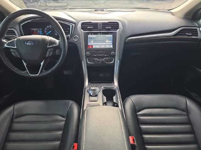 Used 2019 Ford Fusion SEL FWD image 12