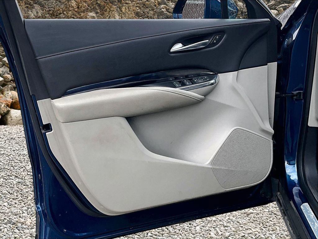 Used 2019 Cadillac XT4 Luxury w/ Trailering Package image 21