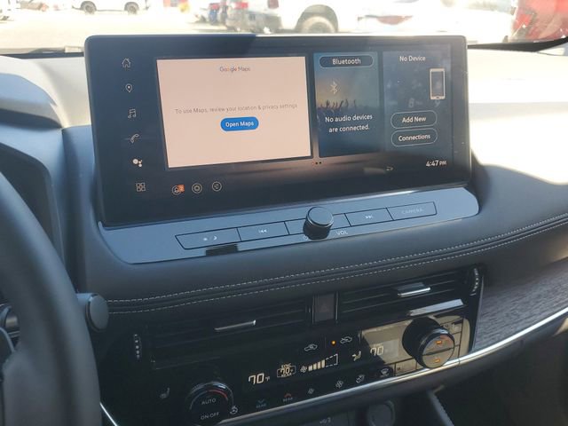 Certified 2025 Nissan Rogue Platinum w/ Tech Package image 18