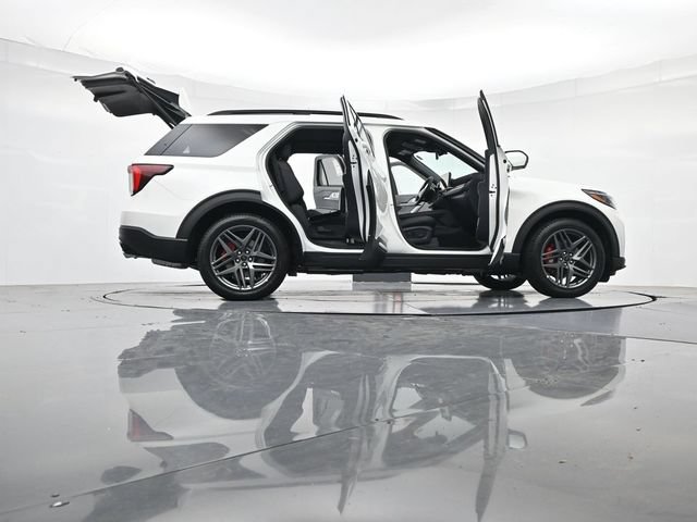 New 2026 Ford Explorer ST w/ Sun And Sound Package AWD/4WD image 60