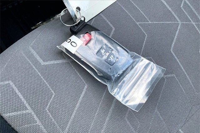 Used 2022 Toyota Tacoma TRD Off-Road image 11