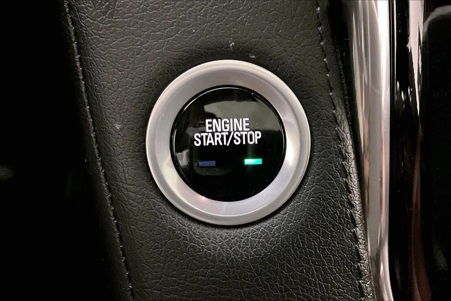 Used 2015 Cadillac Escalade Premium RWD image 33