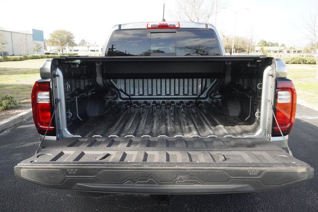 Used 2024 GMC Canyon AT4 w/ Technology Package image 32