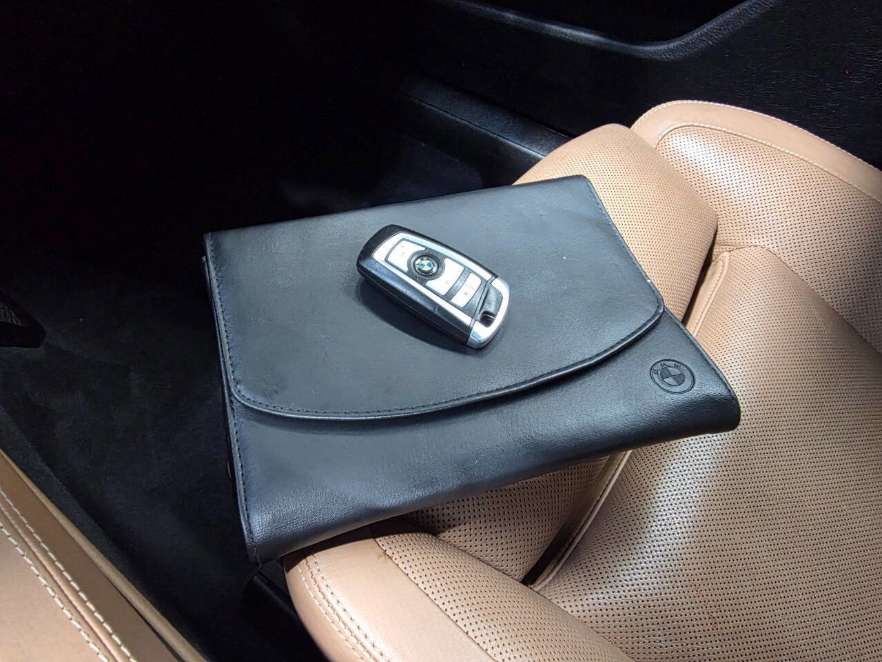 Used 2015 BMW 750Li image 28