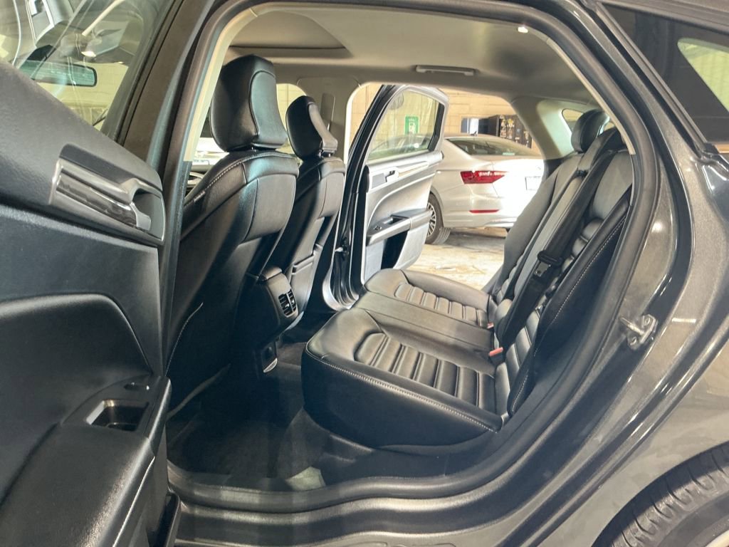 Used 2020 Ford Fusion SEL image 10