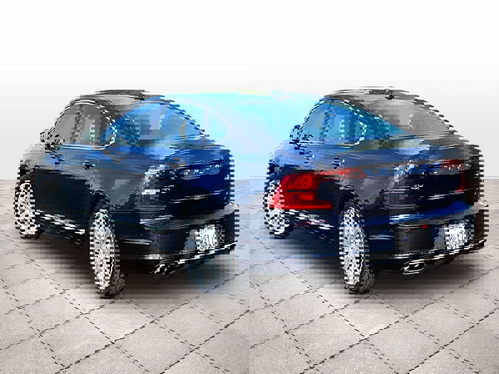 Used 2017 Volvo S90 T6 Inscription w/ Vision Package image 15