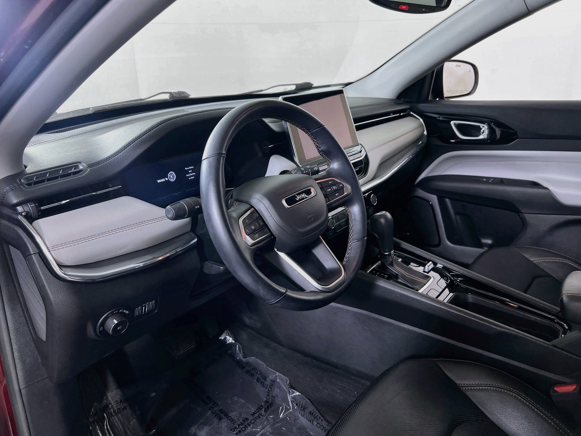 Used 2022 Jeep Compass Limited w/ Elite Group AWD/4WD image 9