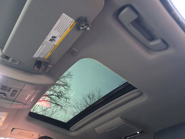 Used 2018 Chevrolet Tahoe Premier image 29