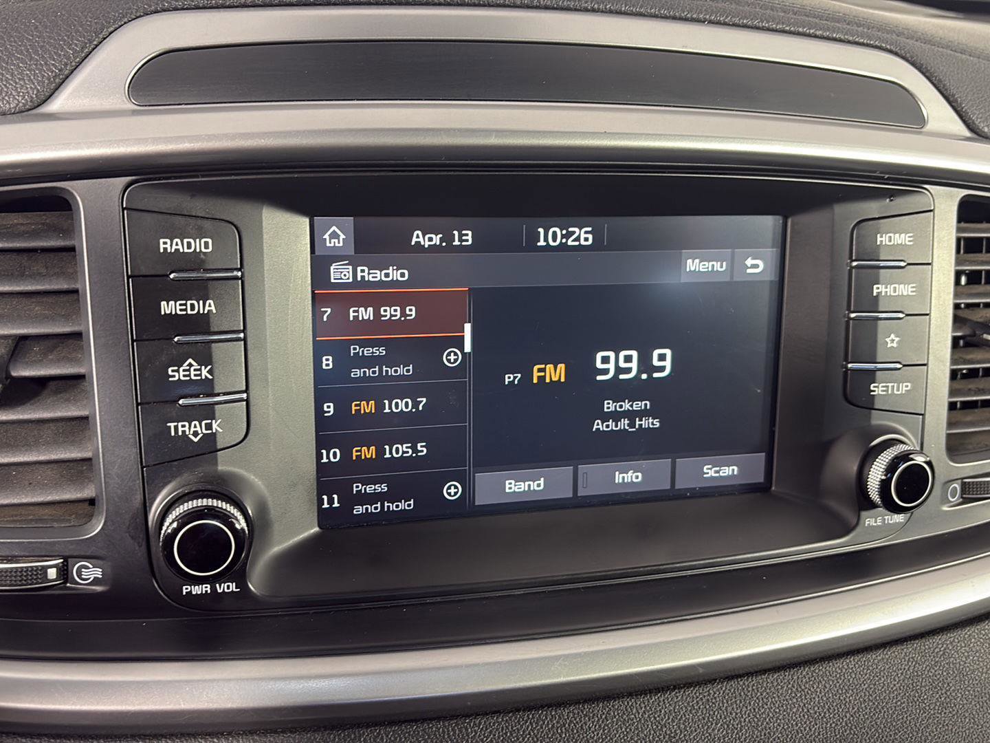 Used 2020 Kia Sorento EX image 27