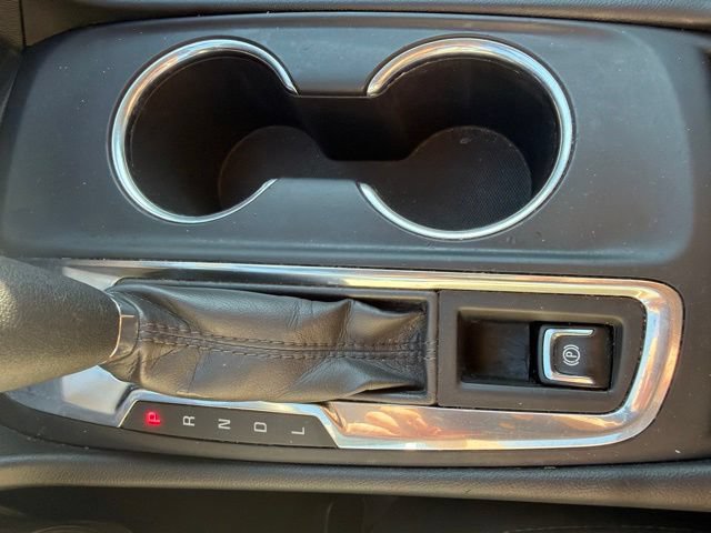 Used 2020 Chevrolet Equinox LS FWD image 32