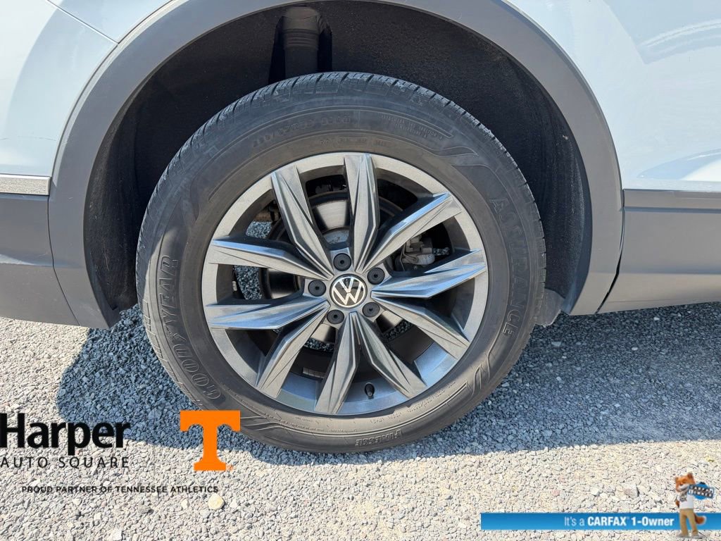 Used 2022 Volkswagen Tiguan SE image 21