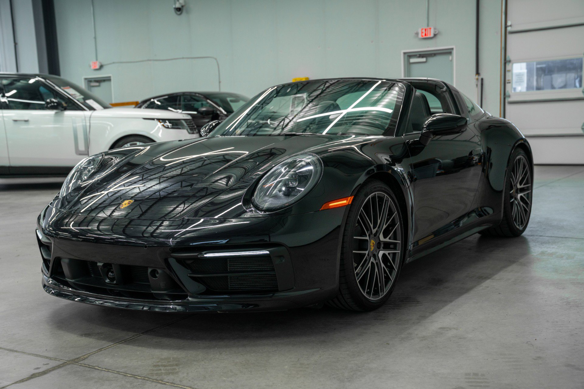 Used 2024 Porsche 911 Targa 4 w/ Sport Package AWD/4WD image 5