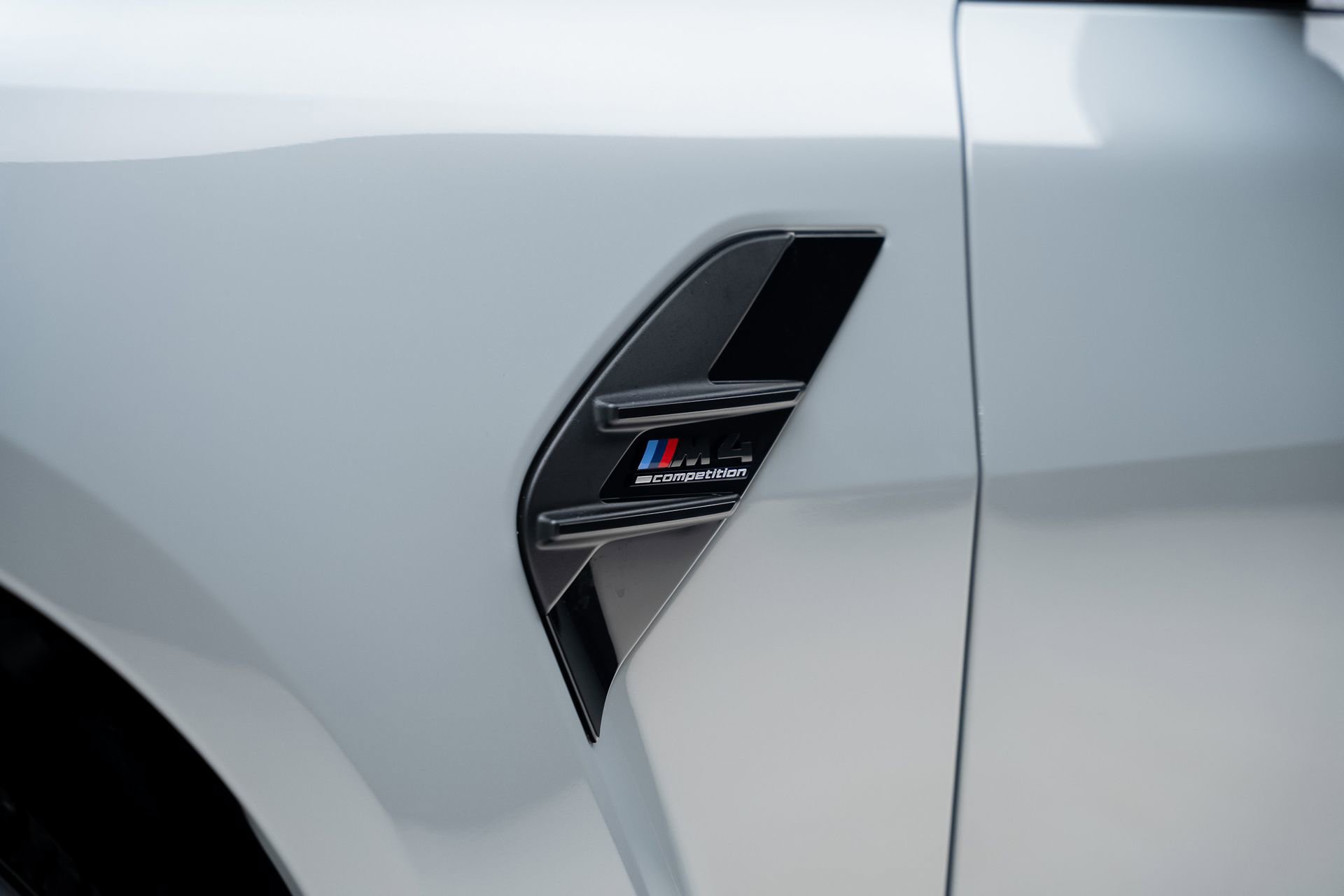 Used 2026 BMW M4 Competition RWD image 25