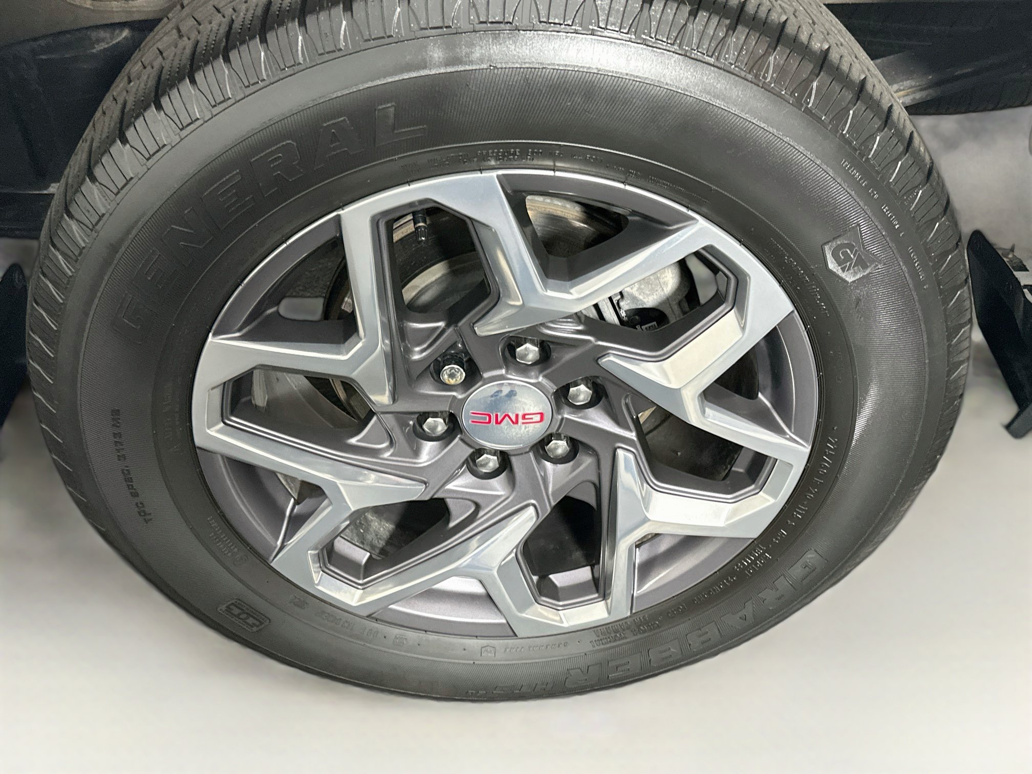 Used 2023 GMC Sierra 1500 SLE AWD/4WD image 11
