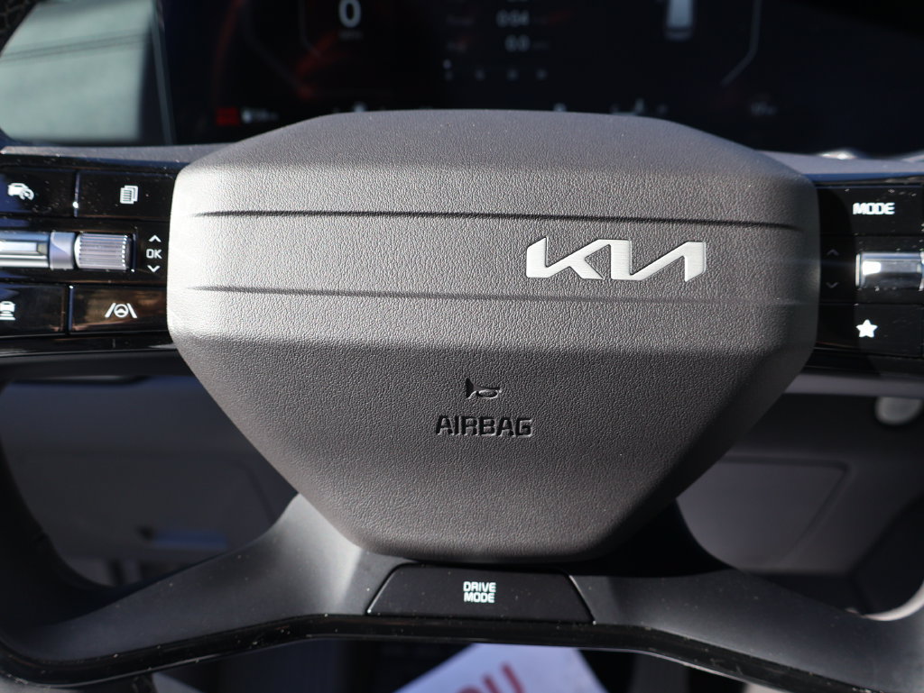New 2027 Kia Carnival SX w/ Dark Edition Package FWD image 26