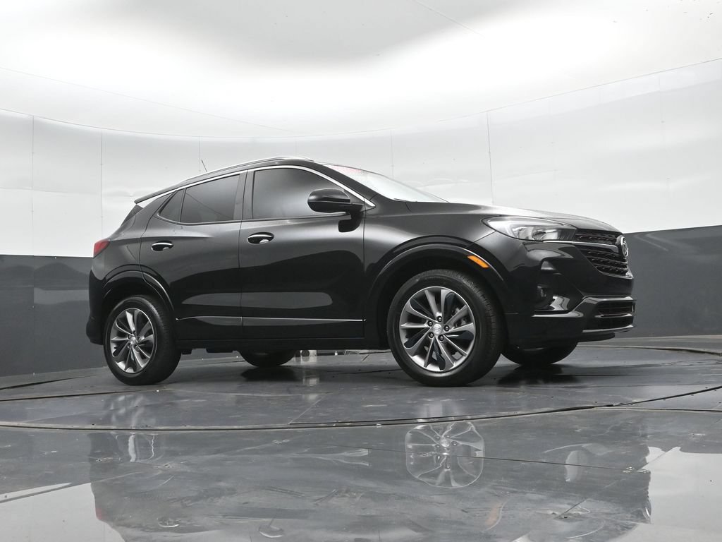 Used 2023 Buick Encore GX Select w/ Sport Touring Package FWD image 38