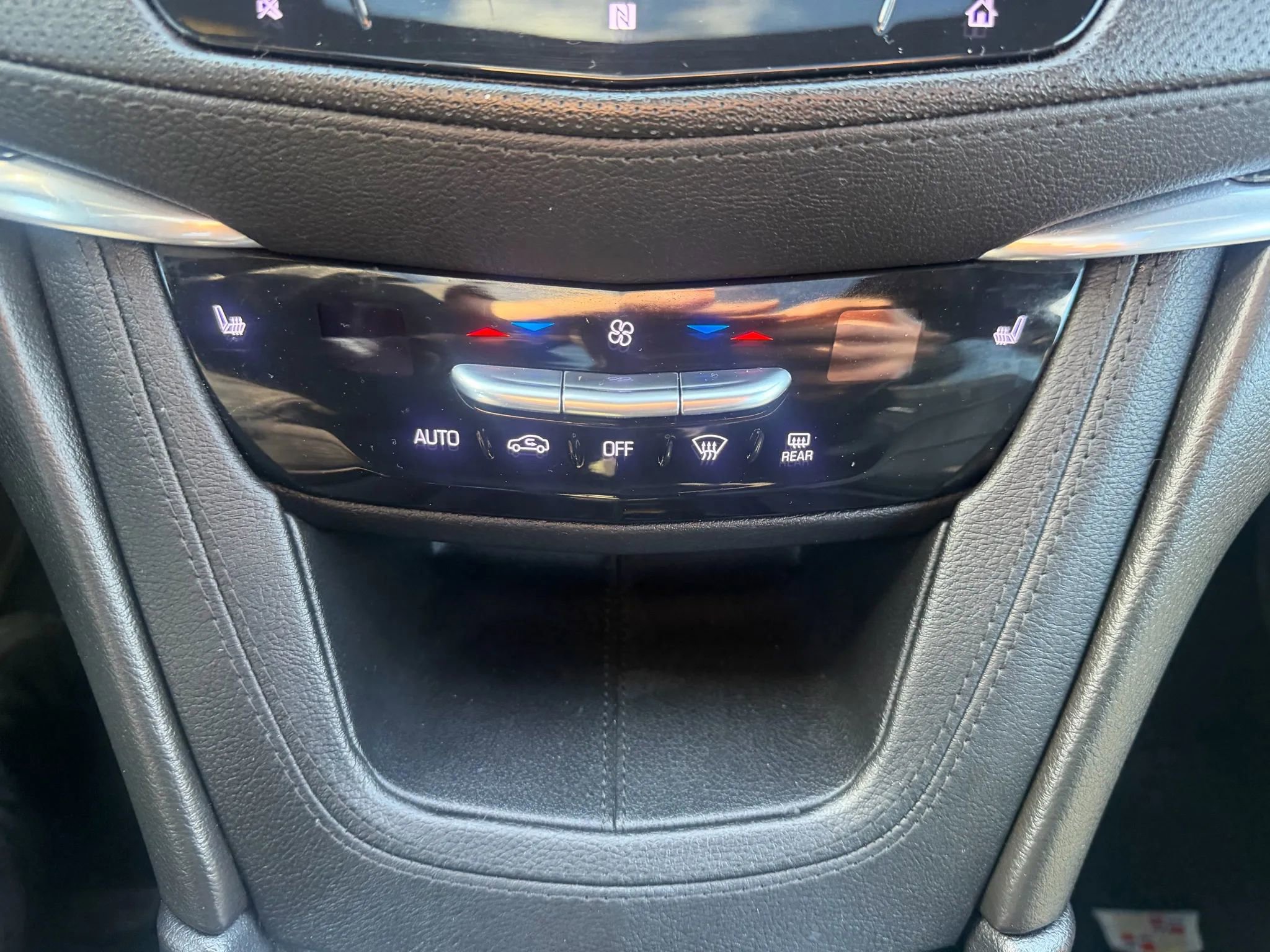 Used 2020 Cadillac XT5 Premium Luxury FWD image 29