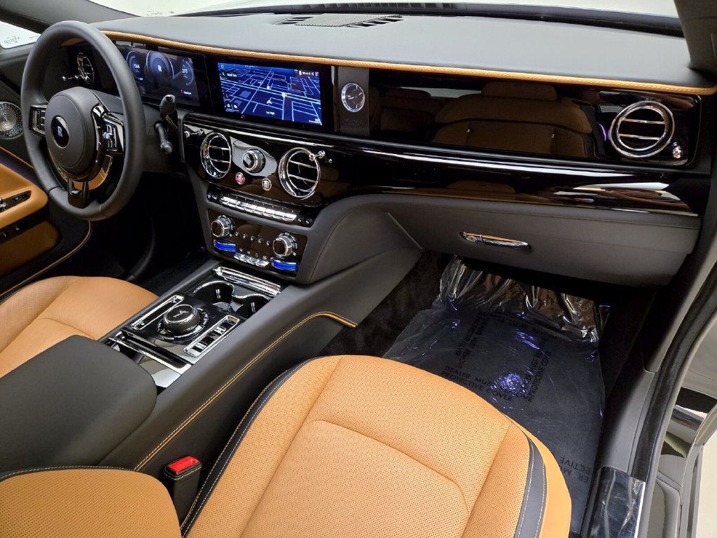 Used 2024 Rolls-Royce Spectre w/ Spectre Launch Package AWD/4WD image 24