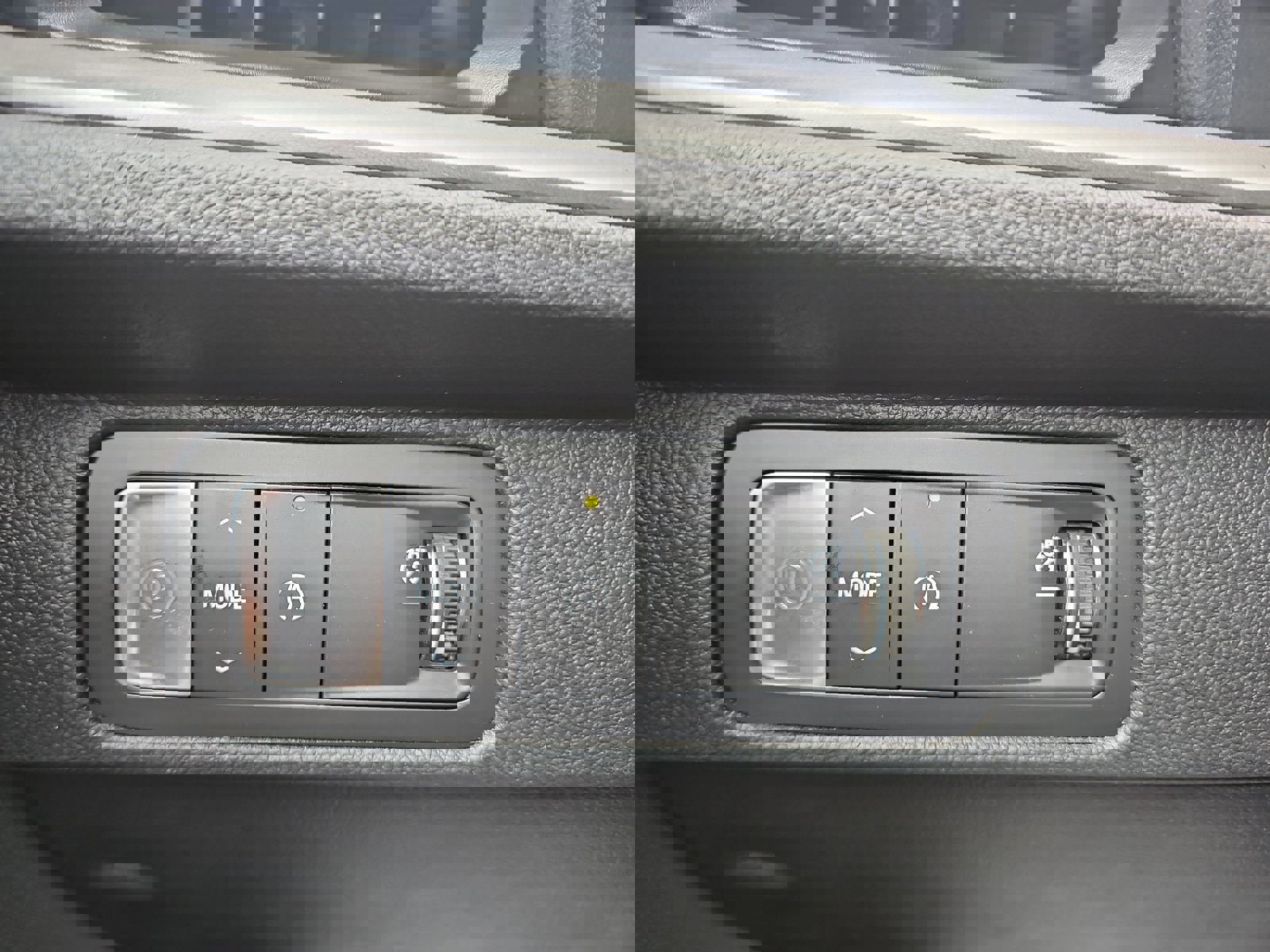 Used 2025 Chevrolet Traverse LT image 16