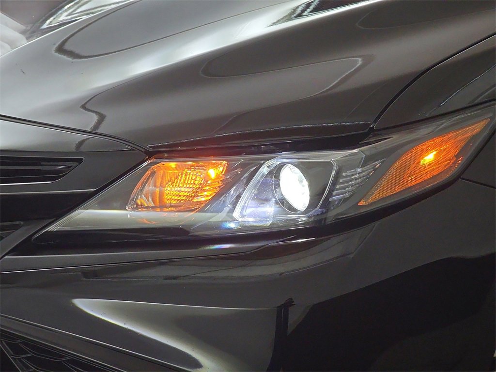 Used 2024 Toyota Camry SE image 31