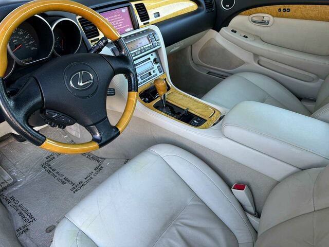Used 2003 Lexus SC 430 Convertible RWD image 11