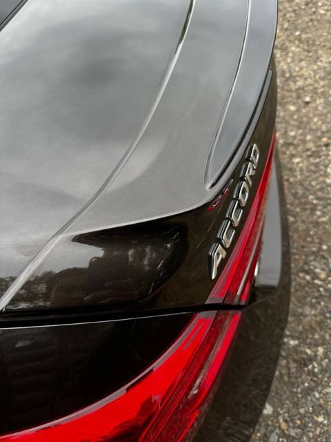 Used 2018 Honda Accord Touring image 34