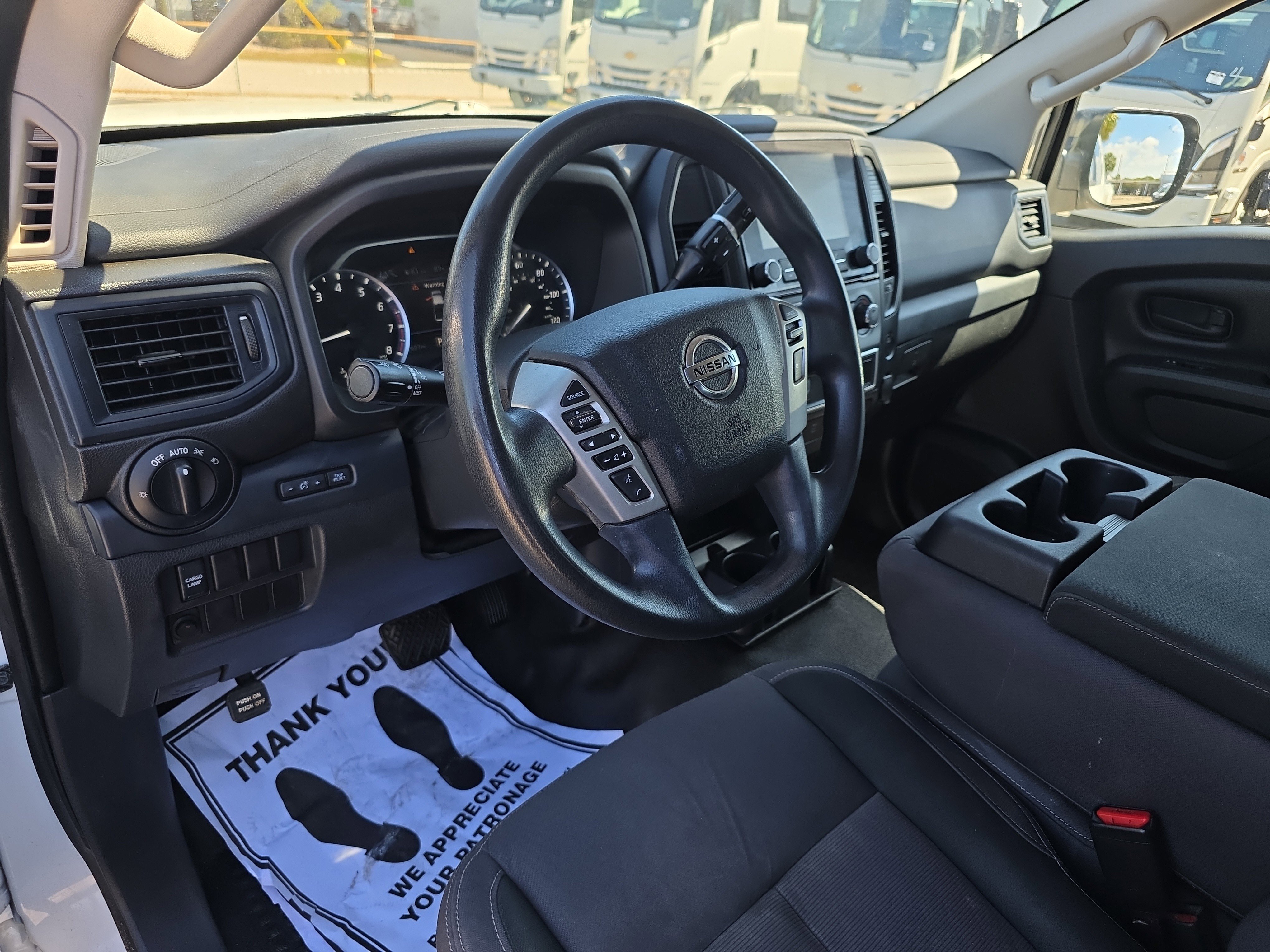 Used 2022 Nissan Titan S image 20