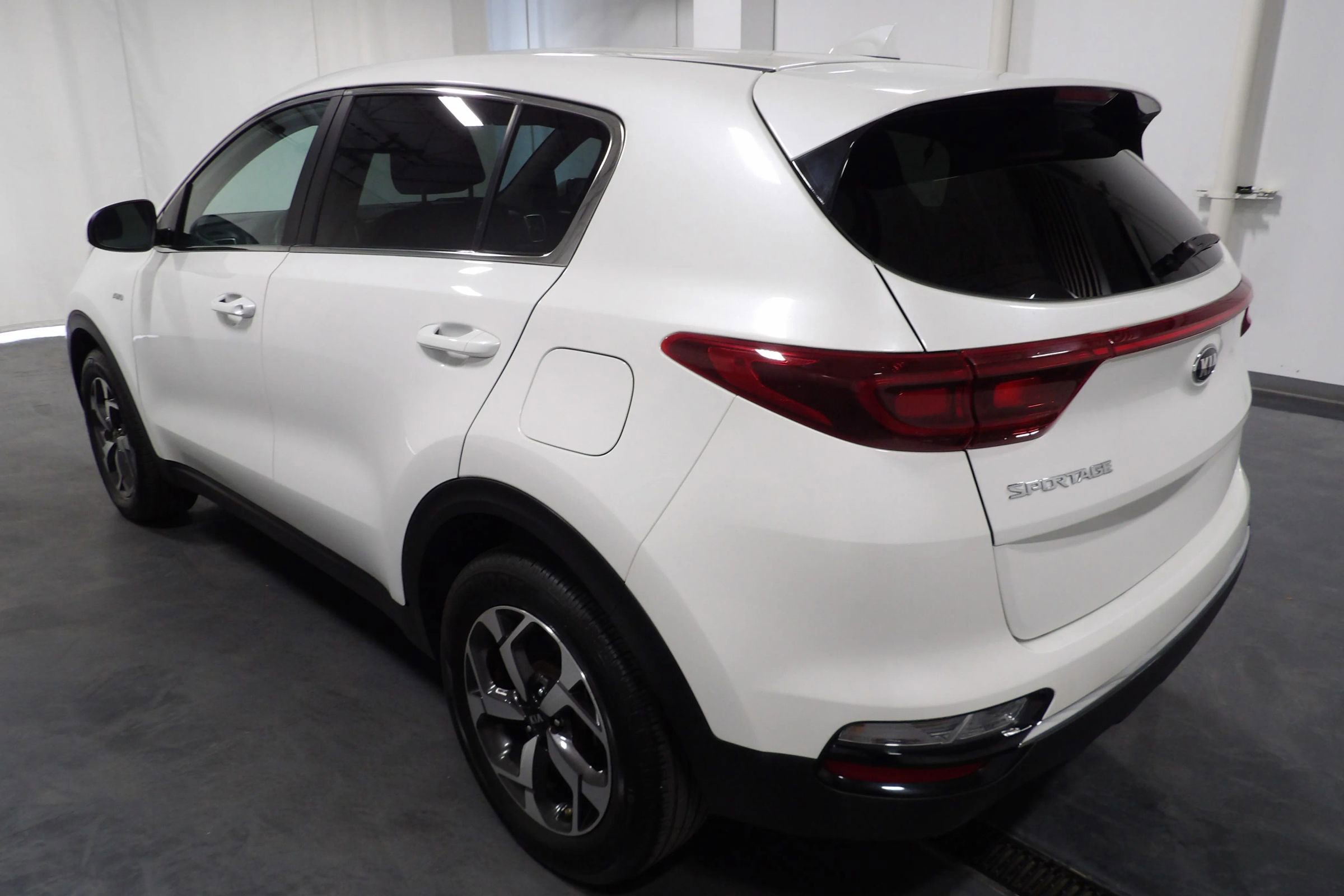 Used 2021 Kia Sportage LX AWD/4WD image 7