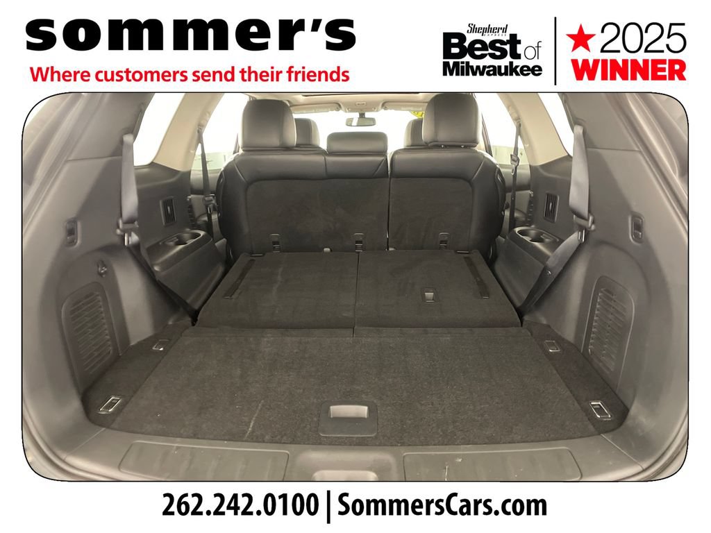 Used 2018 Nissan Pathfinder Platinum AWD/4WD image 30