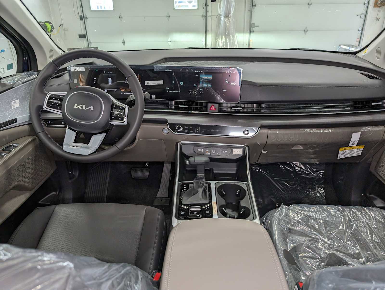 New 2026 Kia Carnival EX image 13