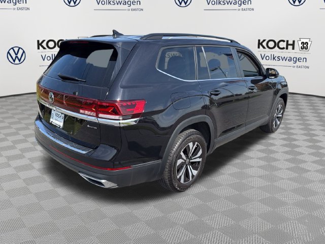 Used 2024 Volkswagen Atlas SE AWD/4WD image 8