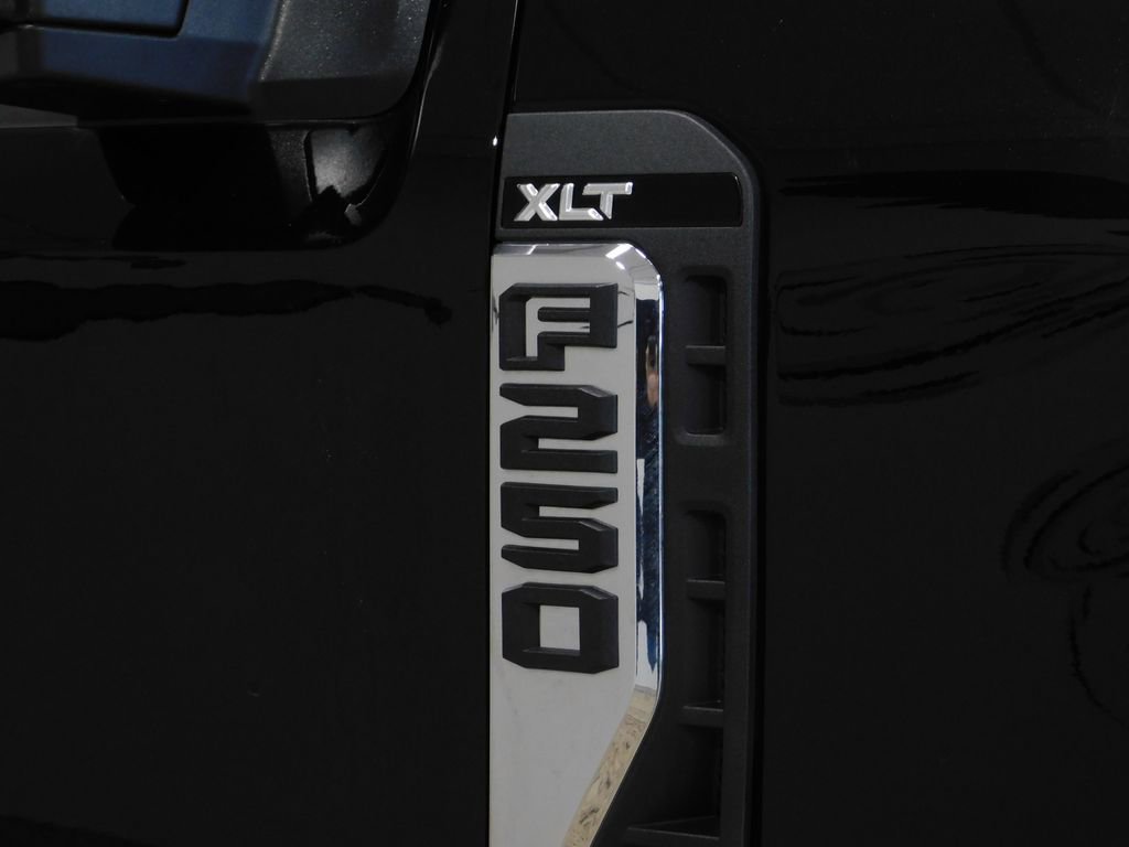 Used 2023 Ford F250 XLT image 11